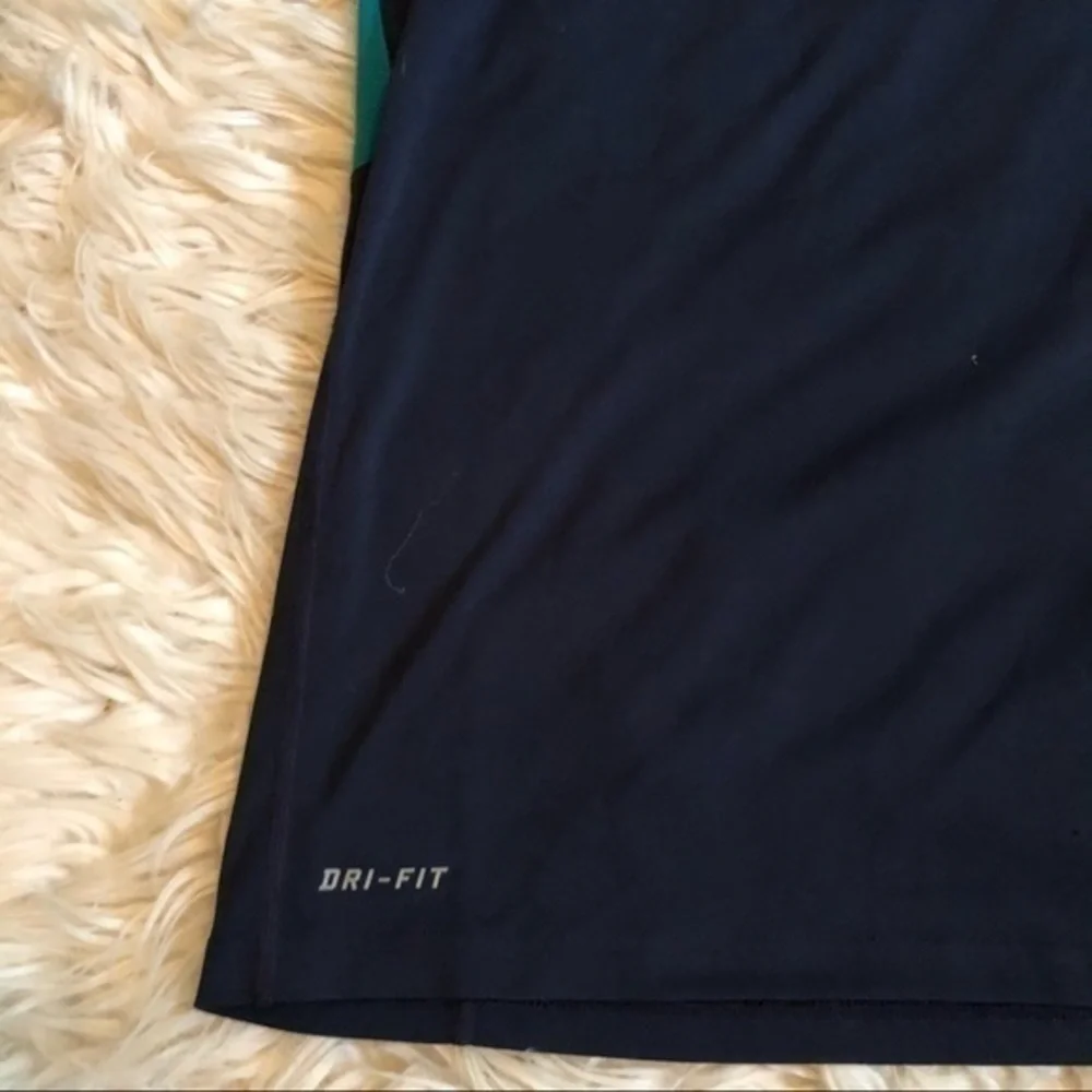 Nike Navy blue and green trim dri fit shirt sz xxl